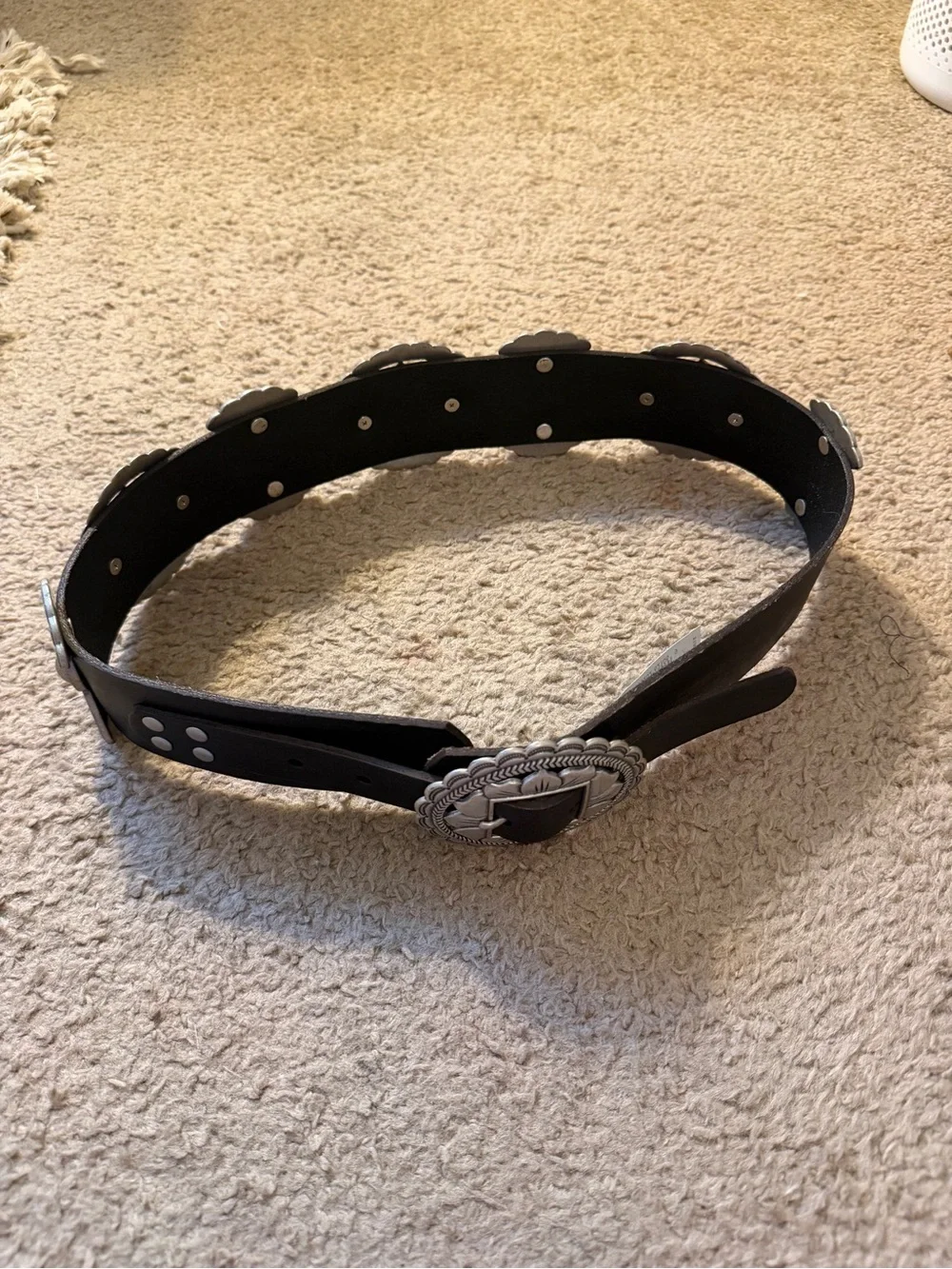 NEW Wonderwest Black and Silver Western Concho Leather Belt Size Medium
